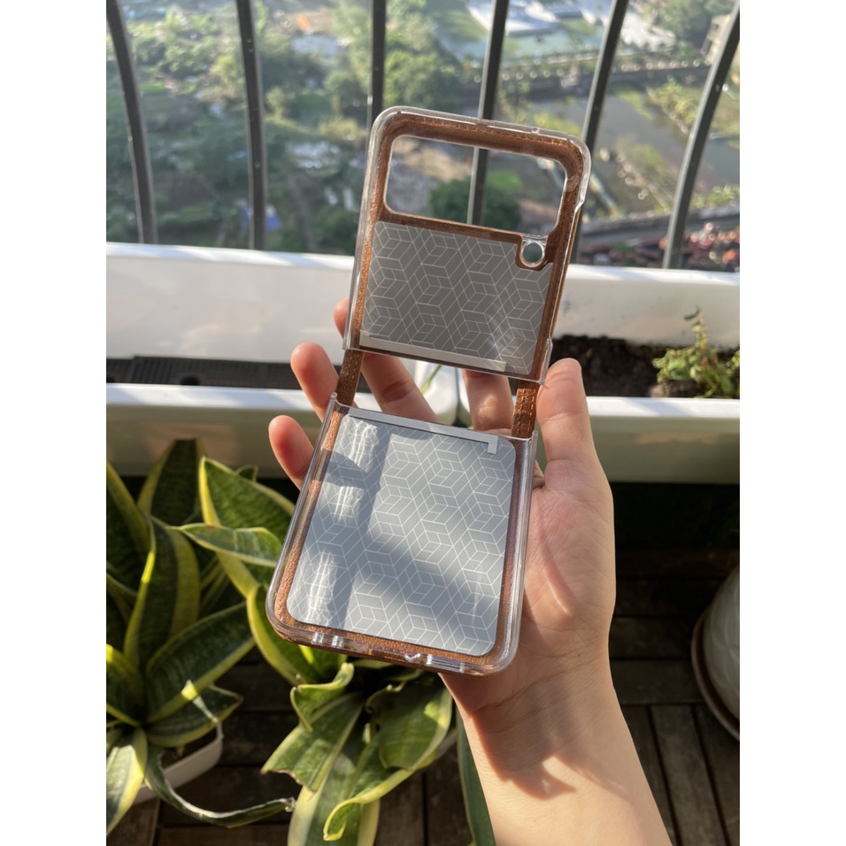 Bao da Samsung Galaxy Z Flip 4, Z Flip 4 5G có ngăn đựng thẻ