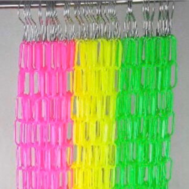 Dây xích nhựa treo đồ có 3 mầu dài 1,3cm treo quần áo tuỳ chỉnh đươc10 c xích nhụa dành treo sản phẩ