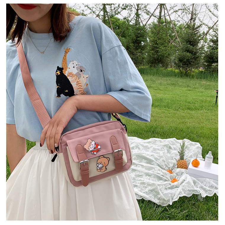 Túi Vải Đeo Chéo Phong Cách Hàn Quốc Tặng Kèm 2 Huy Hiệu Dễ Thương | BigBuy360 - bigbuy360.vn