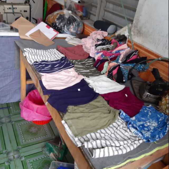 Quần  chục  cho bé  5đến  15kg mặc  vừa.rẻ  quá  a.50k 1chục