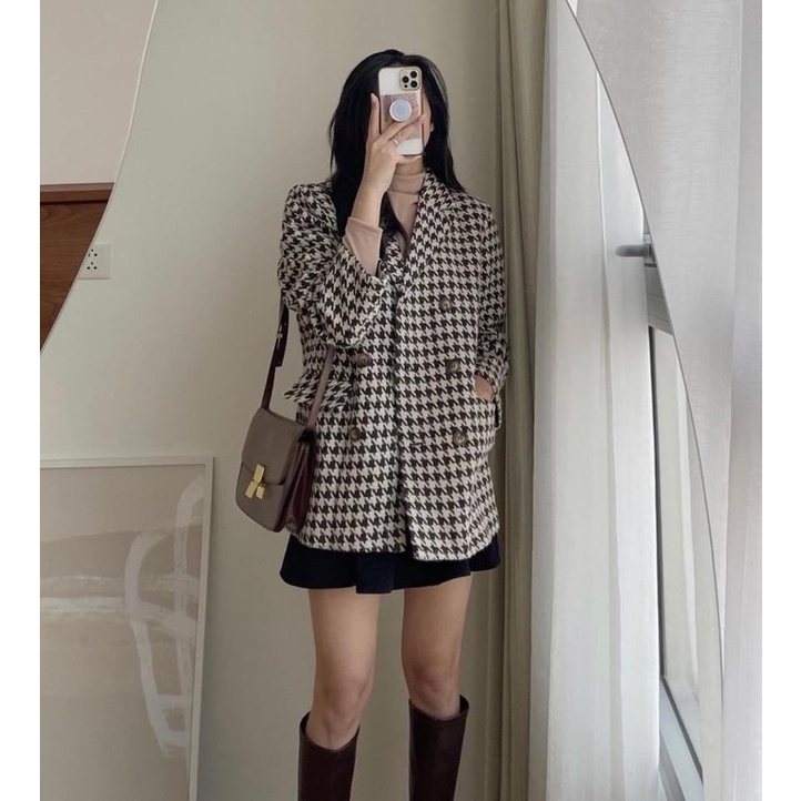 Áo khoác dạ hoạ tiết cổ vest 6 cúc hiện đại