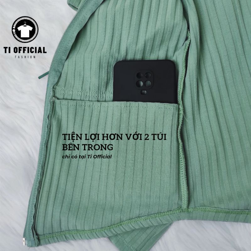Áo khoác nữ ôm body lai bầu vải thun gân ,form lửng có 4 túi và mũ chùm đầu siêu to