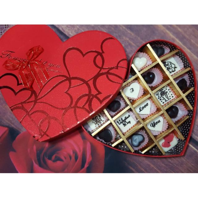 Socola Valentine tim hở