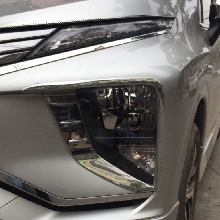 Ốp viền đèn gầm trước xe Mitsubishi Xpander 2018 - 2021