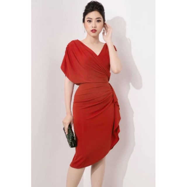 Đầm body cổ V tay Xoắn