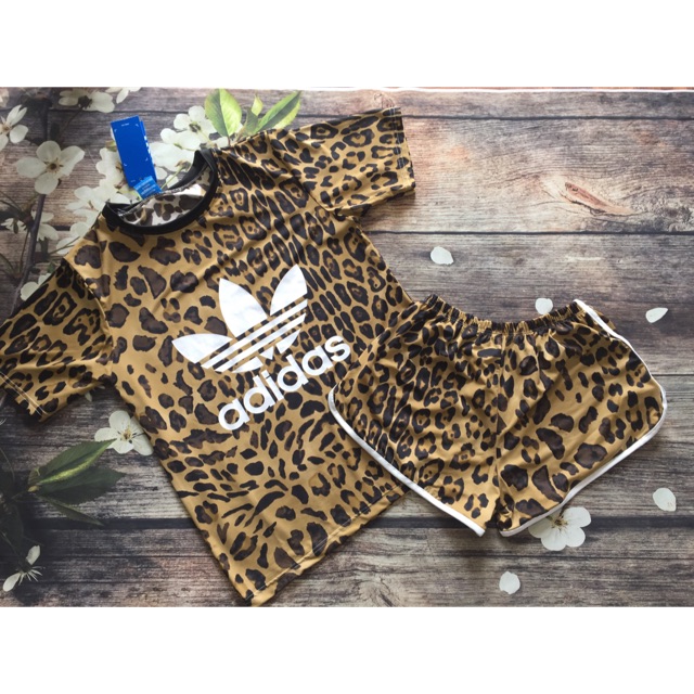 Bộ adidas