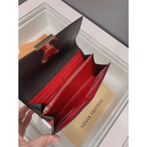 Ví cầm tay capu lv