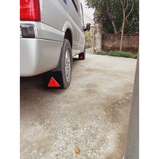 chắn bùn xe ford transit 16 chỗ