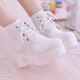 Giày cao cổ nữ cao gót 5cm giày đế bệt dày che mũi thắt dây ulzzang ( 2 màu )