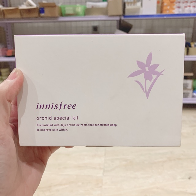 Kit dưỡng da hoa lan núi tuyết Jeju Innisfree Orchid Special Kit