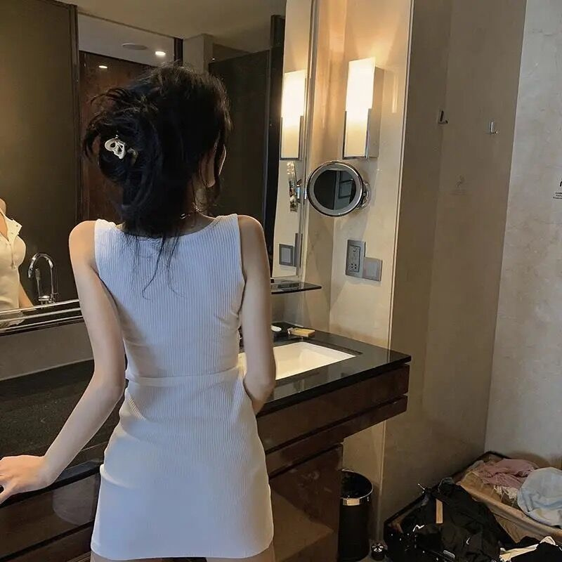 Đầm ngắn đơn giản quyến rũ thời trang 2021 cho nữ