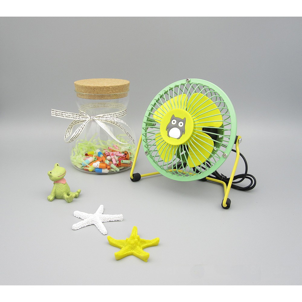 Quạt USB mini thiết kế nhỏ gọn thích hợp để bàn cho văn phòng và gia đình | BigBuy360 - bigbuy360.vn