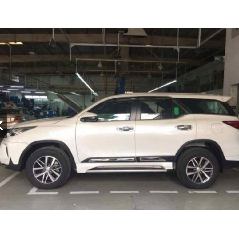 Nẹp sườn theo xe Fortuner 2016-2019,2020