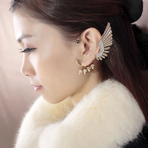 Hoa tai hình đầu lâu phong cách Gothic cho nữ