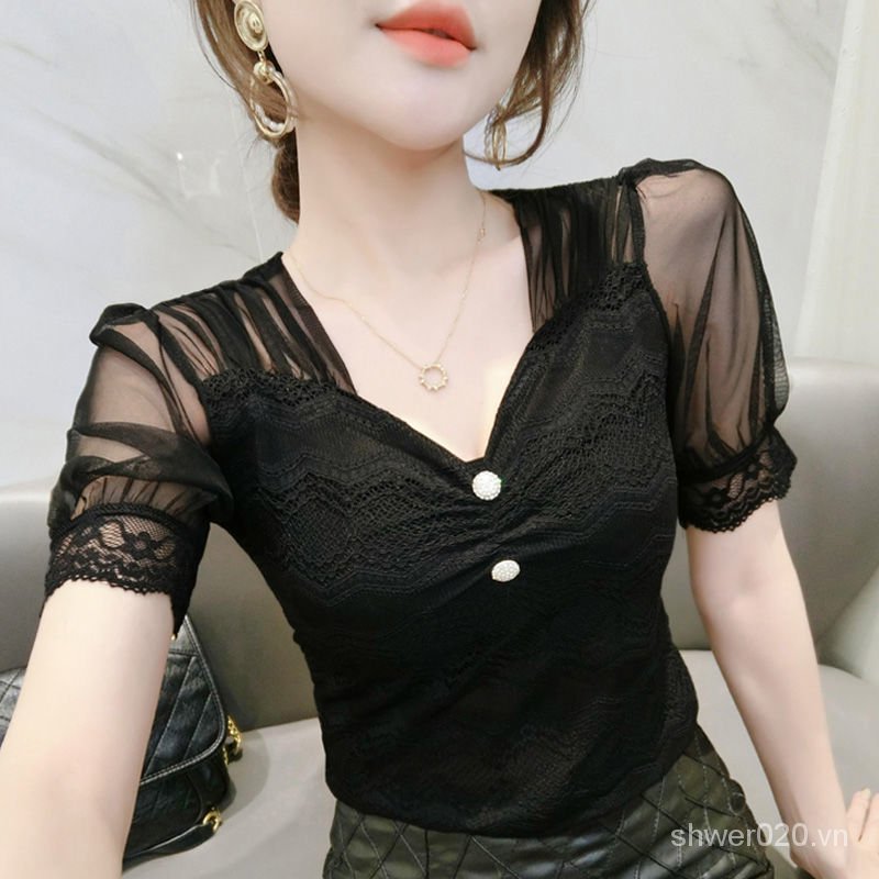 Áo Thun Nữ Ngắn Tay Cổ Chữ V Phối Ren Thời Trang