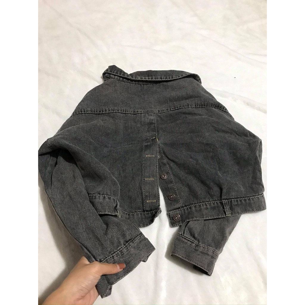 Áo bò dáng croptop cúc sau