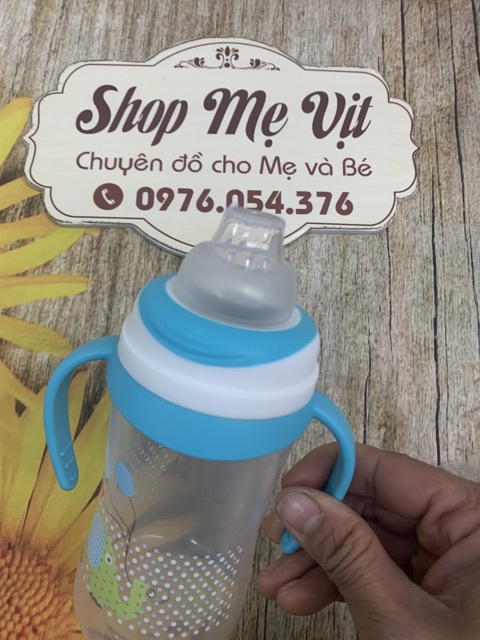 Bình uống nước núm hút mềm có vạch chia 250ml UP0154N