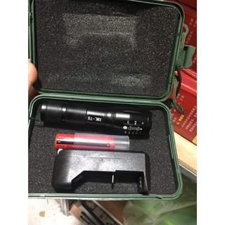 Đèn pin siêu sáng Police