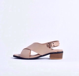 THANH LÝ SANDAL VNXK QUAI CHÉO