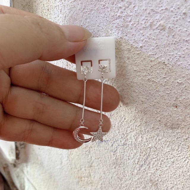 Khuyên tai nụ đá nhân tạo 4li treo trăng sao bạc ta