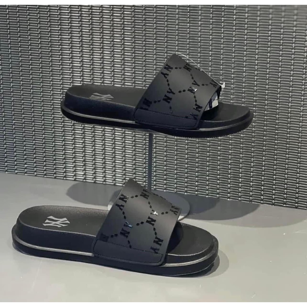 Dép MLB Chunky Mound Diamond Monogram New York Yankees