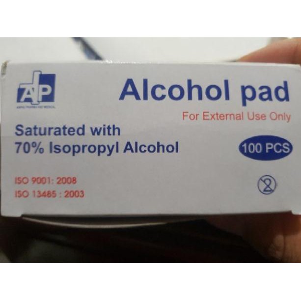 Cồn khô bông tẩm cồn tiệt trùng (alcohol pad)