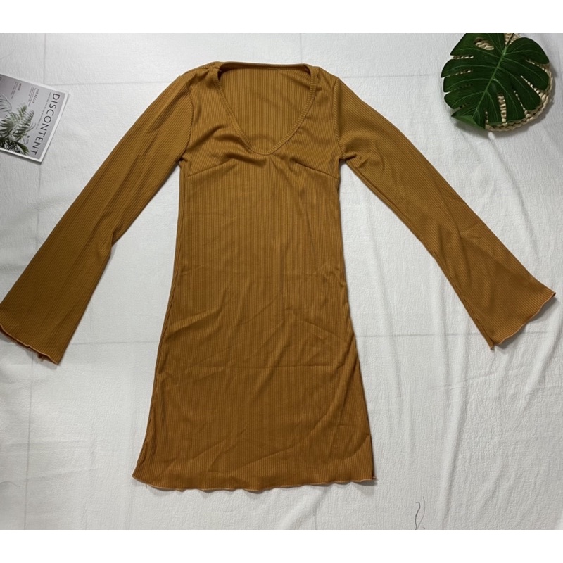 Đầm body dài tay, vải thun gân cho nữ mặc nhà, mặc đi chơi, vải đẹp, thiết kế khoe dáng, siêu xinh