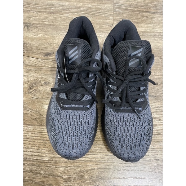 Giày thể thao new tag pass