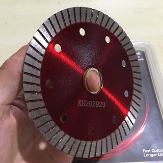 01 CÁI - LƯỠI CẮT GẠCH OMEGA ĐỎ 110MM