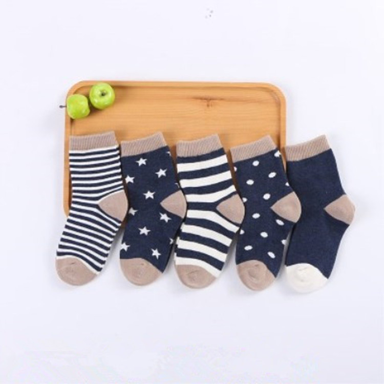 Set 5 Đôi Tất Hình Động Vật Đáng Yêu Cho Bé