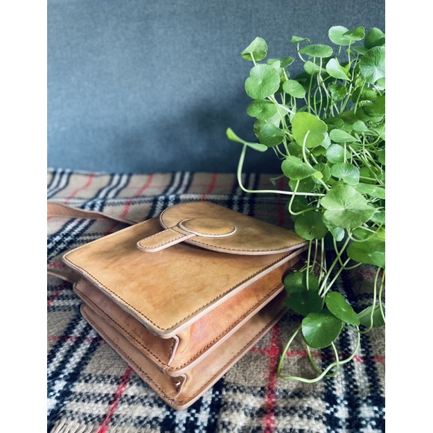 SALE - túi si da mộc cứng phom hộp