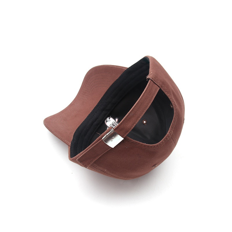 Mũ Lưỡi Trai Thêu Hình Cừu Màu Sắc Xinh Xắn