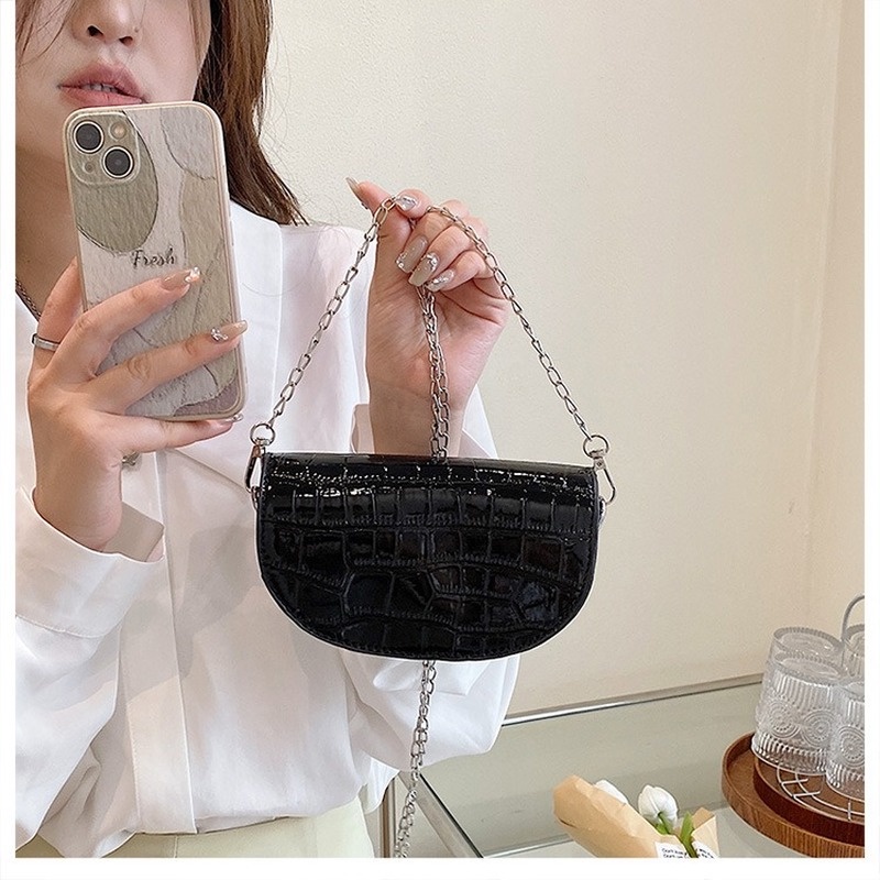 Túi Xách Đeo Chéo Dây Xích Thời Trang Mùa Hè 2022 GYLXB1397