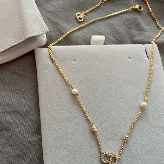 Dây chuyền mặt hình CD Dɪor đính ngọc trai giả sang trọng cho nữ