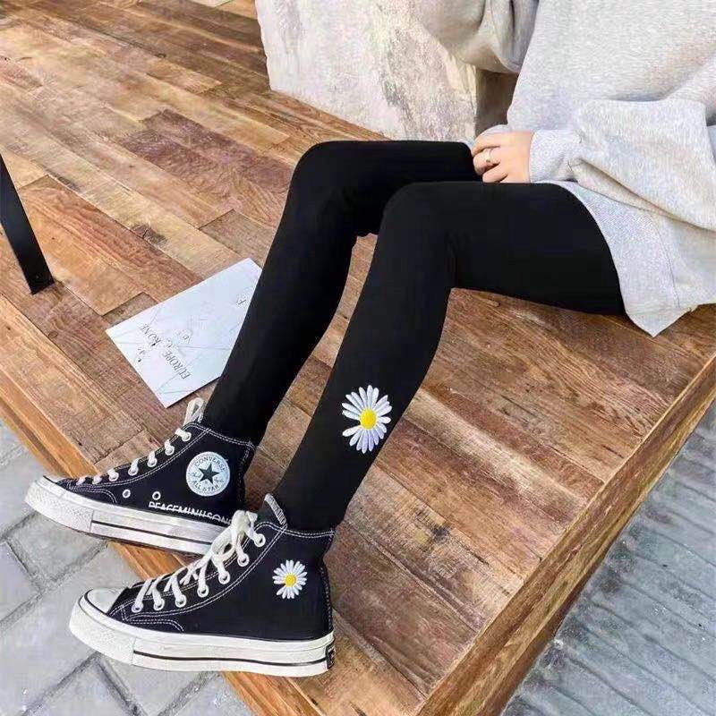 [Baywellfashion]Women Casual Daisy Embroidery Leggings Stretchy Elastic Pencil High Waist Feet Trousers | BigBuy360 - bigbuy360.vn
