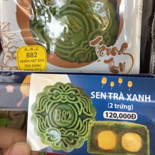 Bánh trung thu sen trà xanh 2 trứng