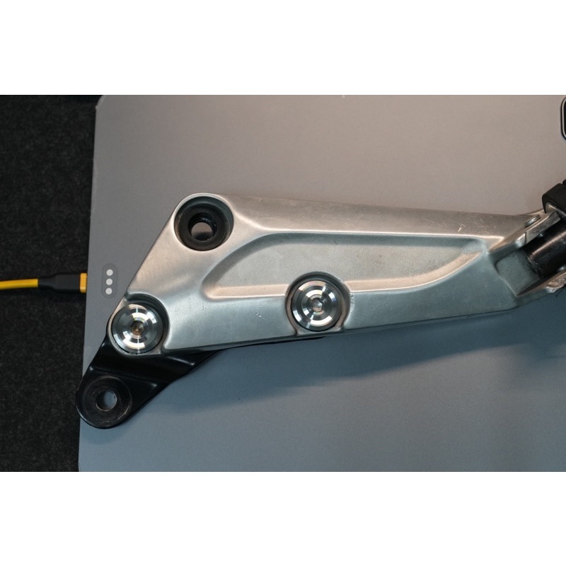 Khâu gác chân Inox Wave nhỏ V2