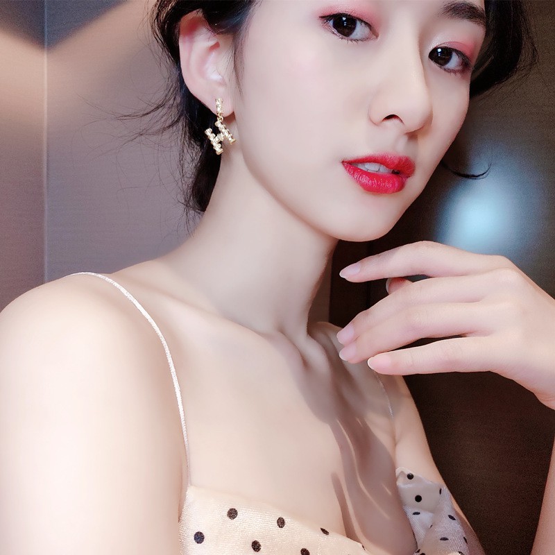 Bông Tai Chữ H Đính Đá Thanh Lịch Cho Nữ