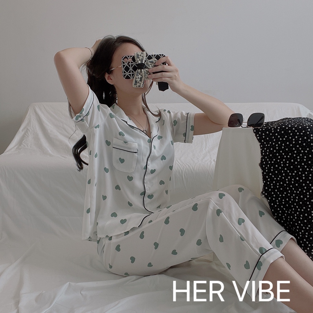 Bộ đồ ngủ nữ pijama dáng dài quần áo ngủ ullazang xinh bộ ngủ pyjama lụa quần dài cộc tay thấm hút tim xanh Her Vibe | BigBuy360 - bigbuy360.vn