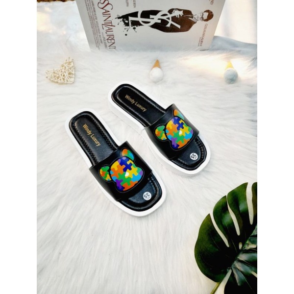 Dép Bánh Mỳ BearBrick Đủ Màu Đủ Size BearBrick.tron