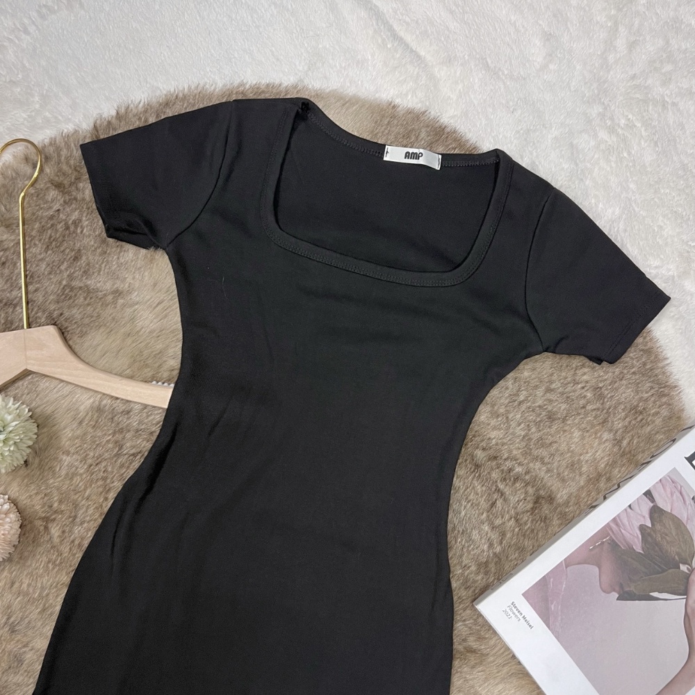 Đầm cổ vuông xẻ trước dáng ôm body màu đen sexy cá tính freesize &lt; 53kg