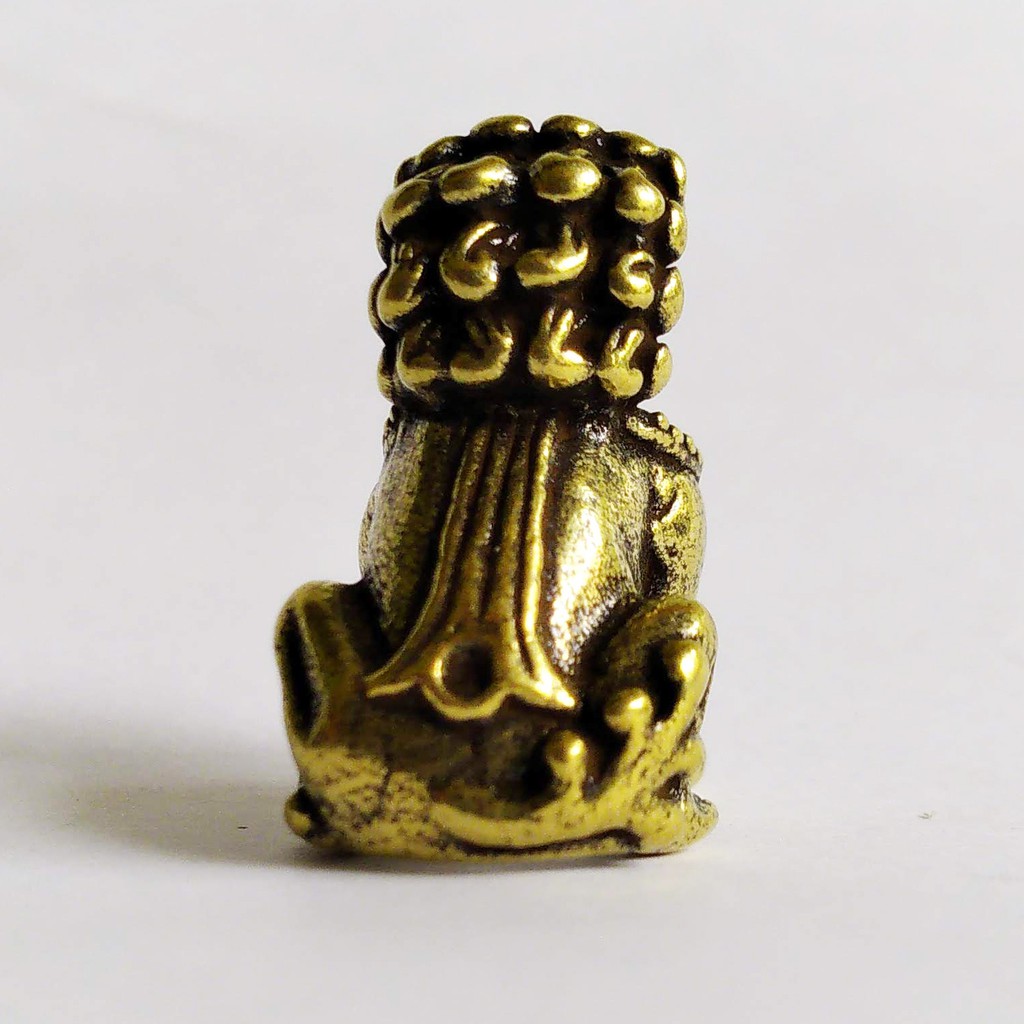 Sư tử hí cầu mini bằng đồng giá rẻ làm phụ kiện tiểu cảnh, phụ kiện bàn trà, trang trí bonsai | BigBuy360 - bigbuy360.vn