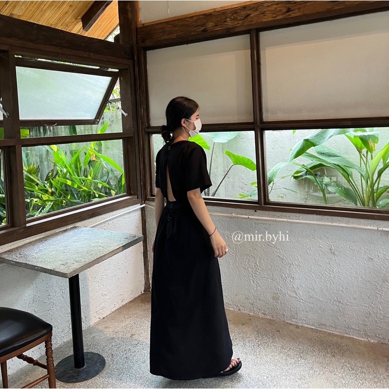 Mir.byhi: Ohio dress - đầm dài hở lưng gài nút hàn.