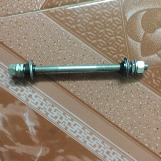 Trục sau xe đạp