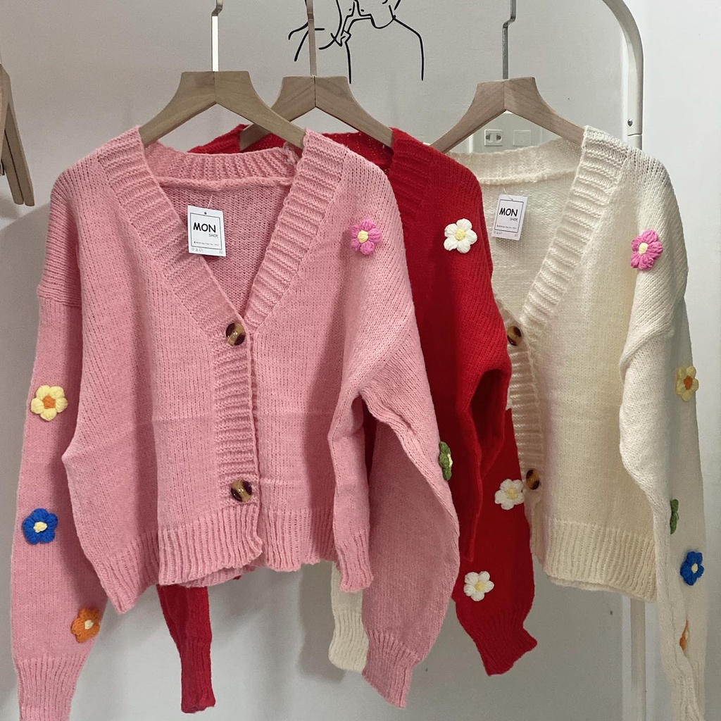 Khoác len form rộng  thêu hoa