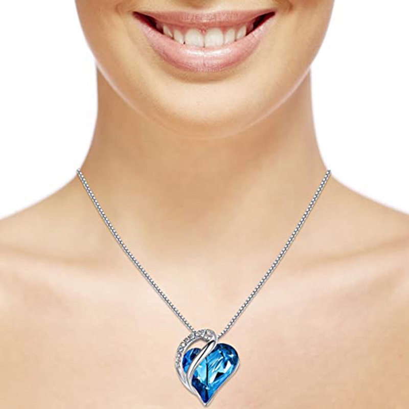 Vòng cổ Mặt Trái Tim Đính Đá Zircon Sang Trọng Cho Nữ