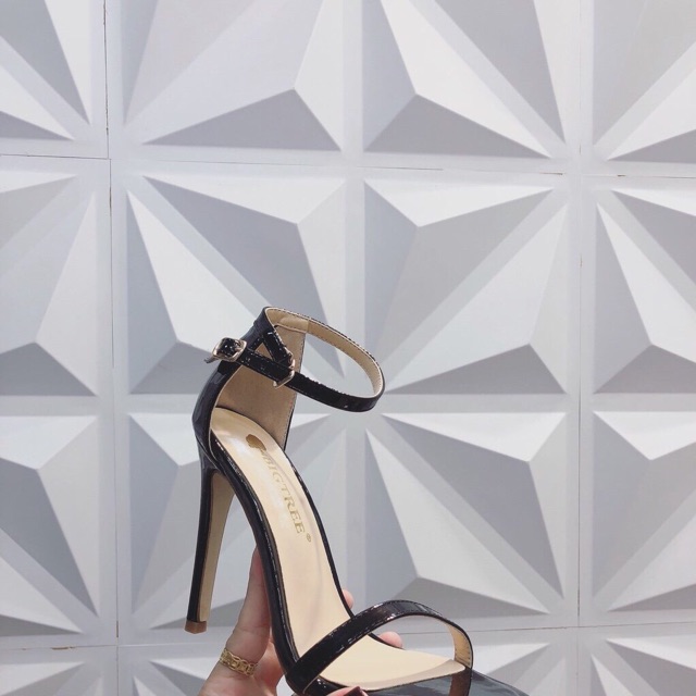 Sandal Quai mảnh gót nhọn BTREE chính hãng QCCC