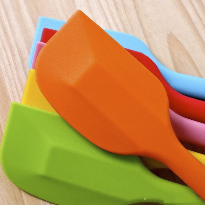 Cây vét bột dẻo - Silicone Spatula 27cm