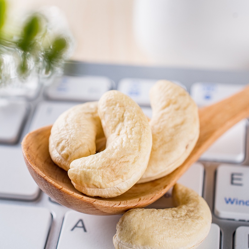 Hạt Điều Rang Muối Bình Phước Sạch Vỏ Nguyên Hạt Hũ 500 Gram