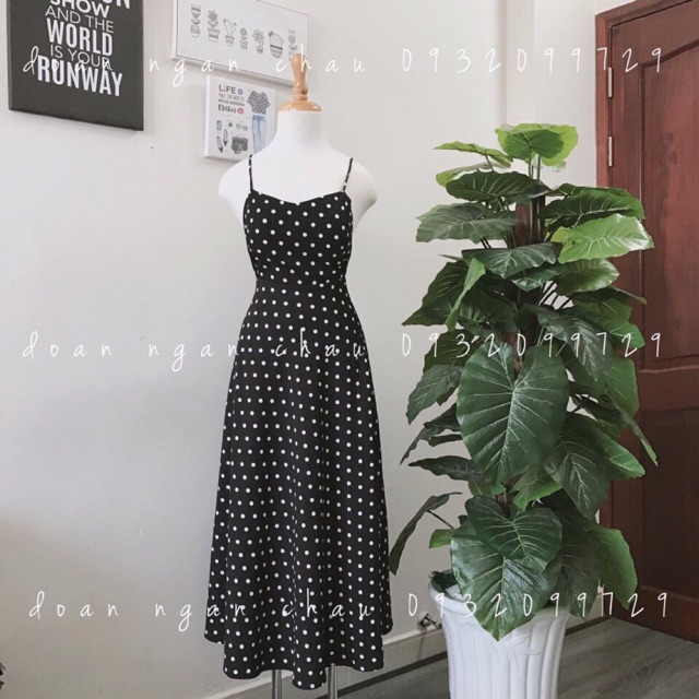 Đầm maxi chấm bi hở lưng ♥️